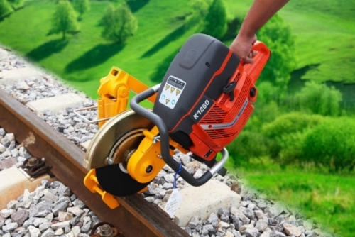 NQG-5.8型內燃切軌機